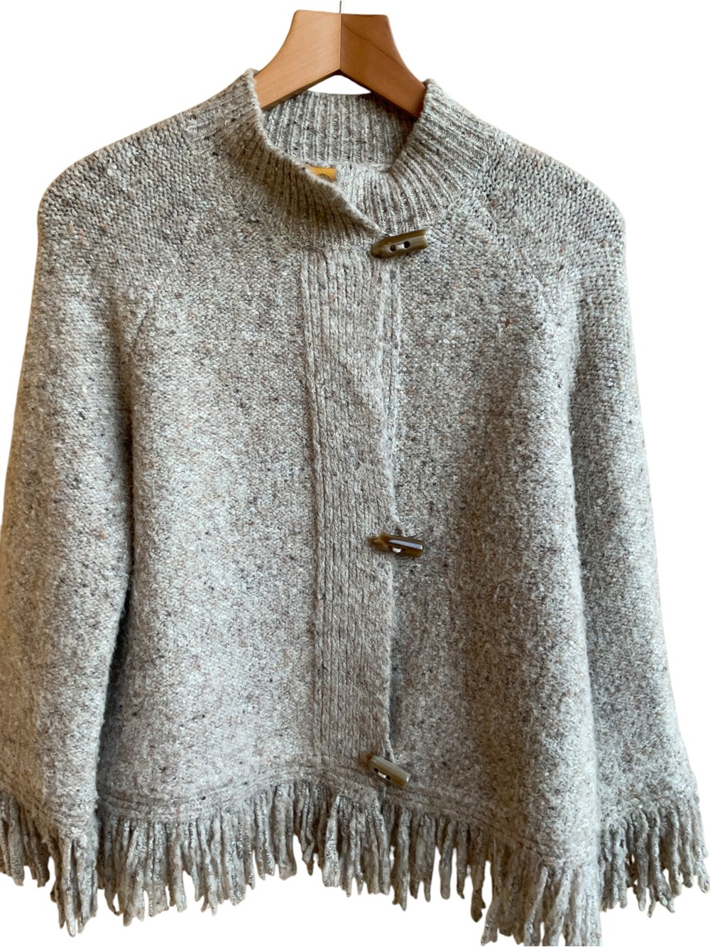 Ruby Rd  L Boho Poncho Cardigan Oatmeal Fringe Toggle Lagenlook Sweater VINTAGE - Picture 5 of 14